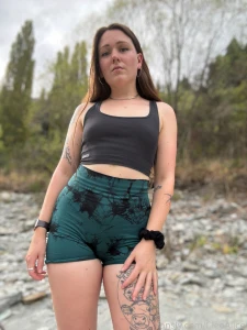 Hi darlings wishing you all a sexy and spicy week it s my birthday