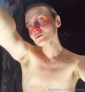 Thank you to blaire_game_free for fixing my make up and having me look