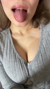 Long time no see super horny right now dm me and tell me what you want part 1