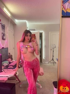 Happy halloween babes i ve got some g g content in the works for this