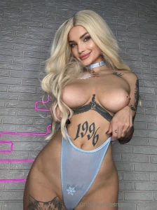 Soffi_fire is an insatiable candy just look at her ass soffi_fire is part 1128