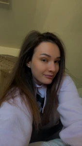 More straight hair selfies