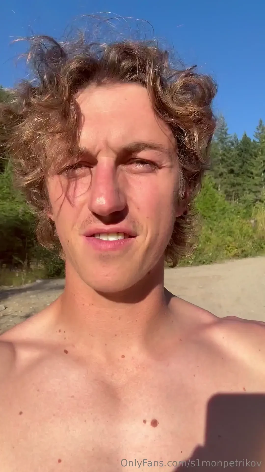 Hi i think i wanna start a sub based vip page with daily stuff like 