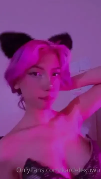 If you want to see the nude version leave a tip 