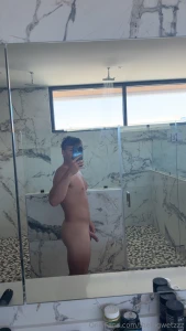 Who s trying to hop in the shower with me part 1