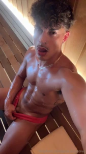 Tell me do you wanna cum get steamy in the sauna with me