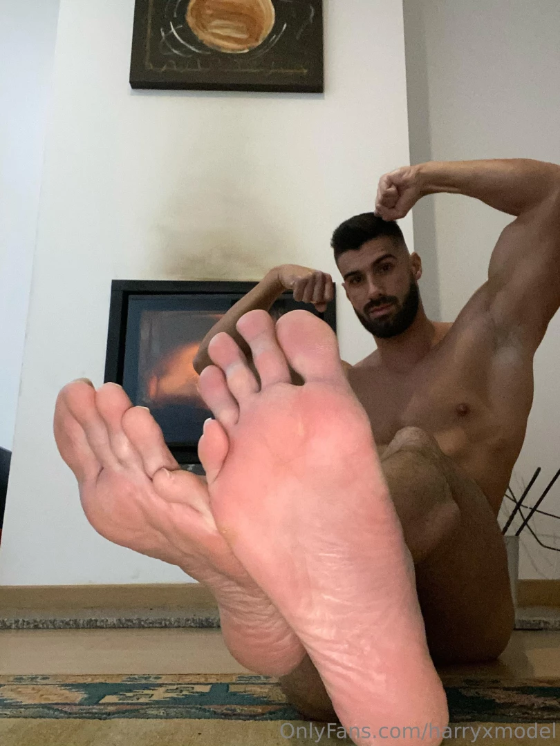 My feet are begging to be worshipped can you resist every toe every 