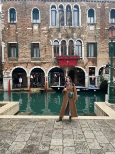 I m happy to share my travel photos with you