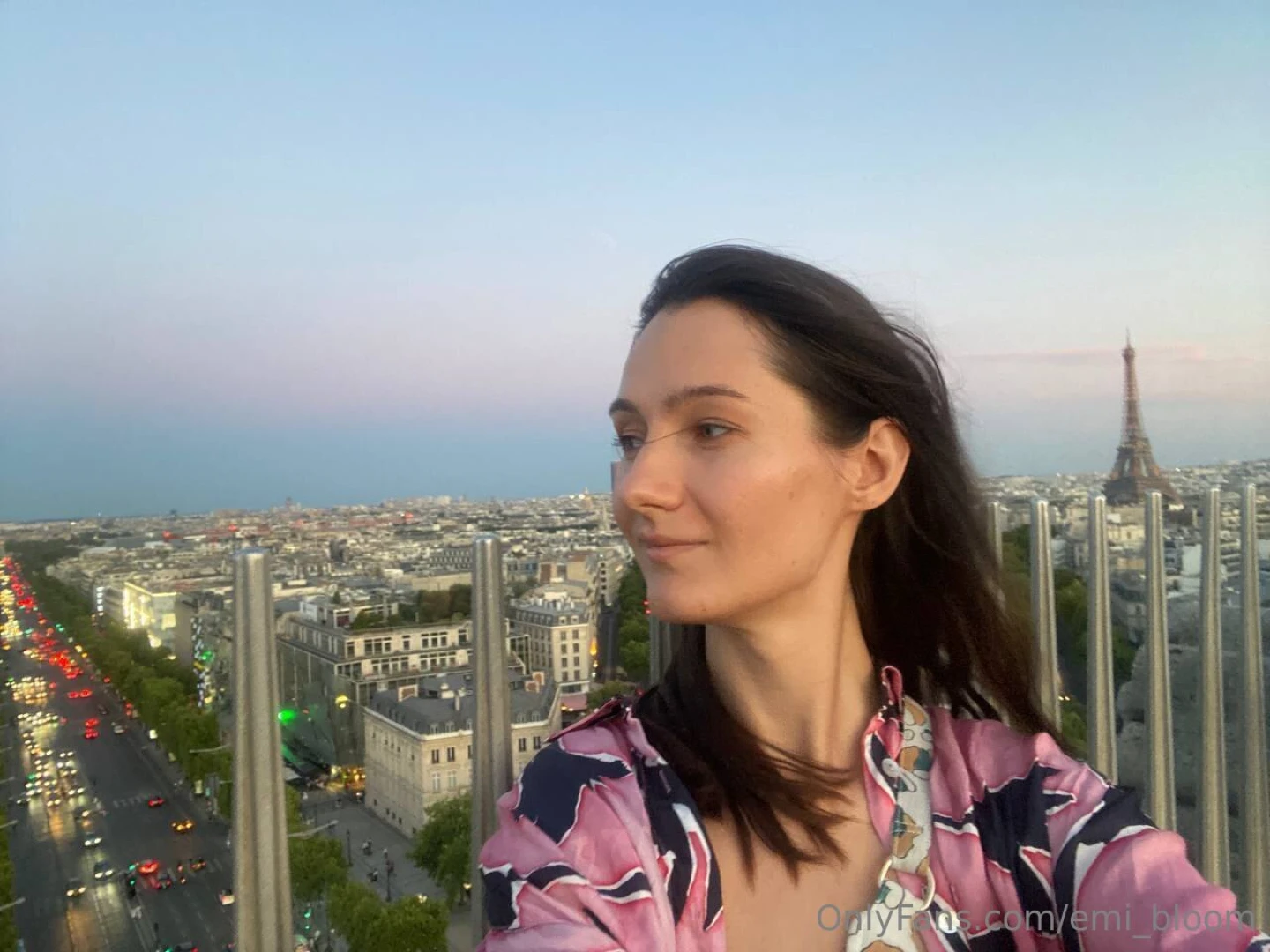 I want someone that will take me to fancy restaurants 