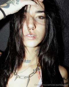 Like if you want me to go live babe