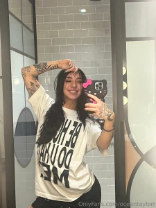 I love big baggy tshirts can i wear yours