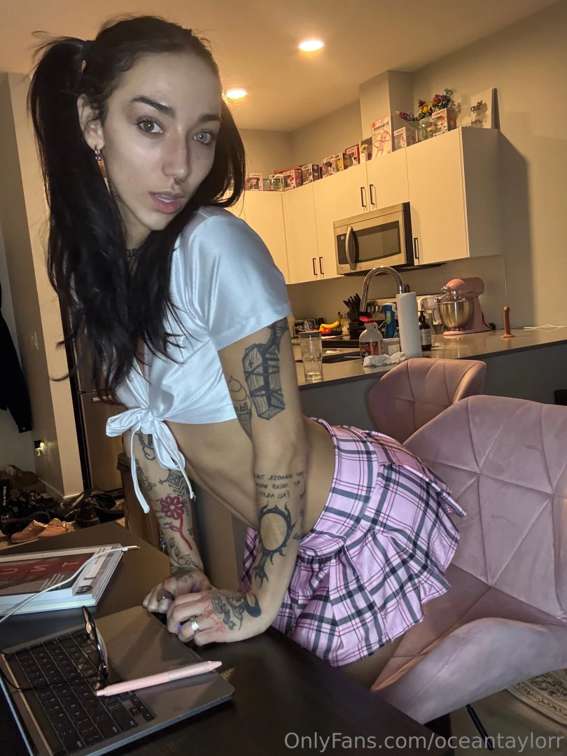 Like this if you think im cute lol part 2 