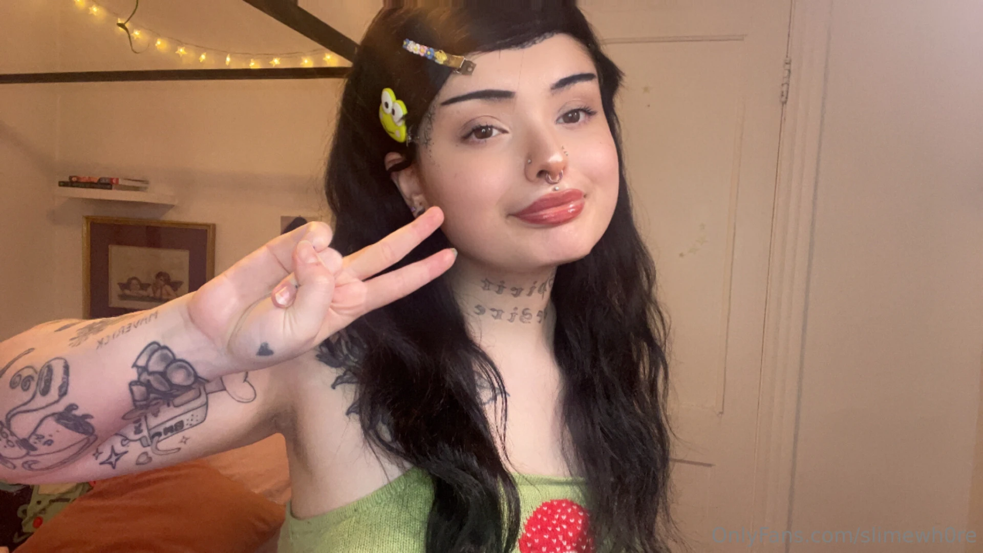 Hopping on cb right now c happy new year lt 3 