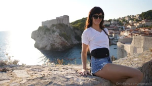 Hiii happy saturdayy i ll be online in a bit would looove to see you
