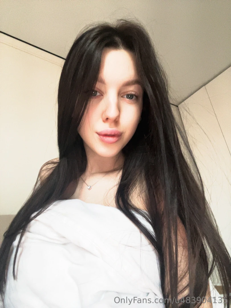 First day on onlyfans hey my sweethearts today is my first day here 