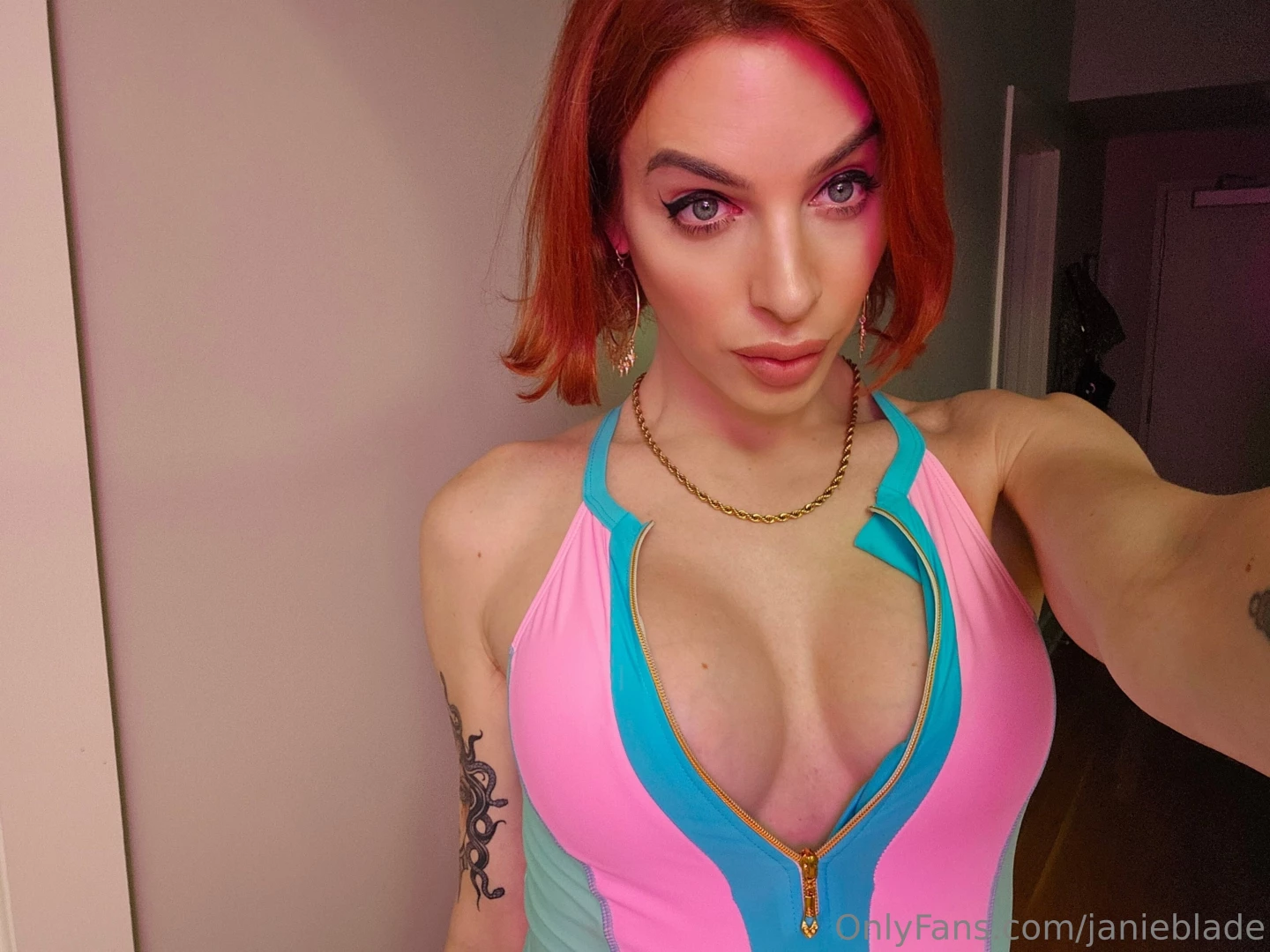 janieblade1 - Are u ready to please me and slide into my dms 