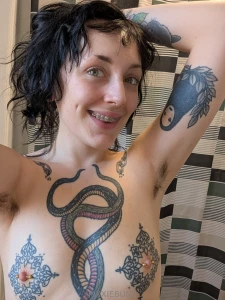 Can t believe i m having to have a sweaty post workout shower all