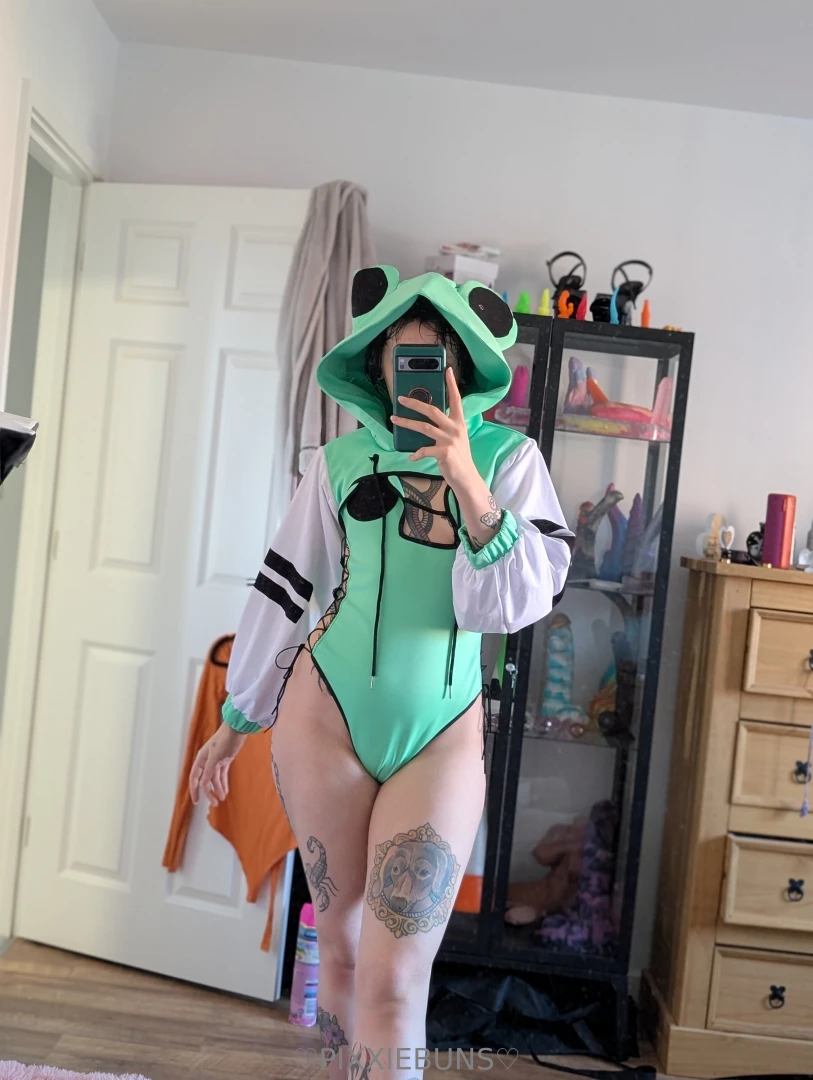 Frog content incoming part 1 