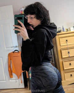 Swipe 2 see my booty grow over the past few months part 3