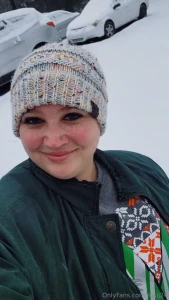 Its snowing in alabama i m so excited i love snow enjoy the snowman part 1