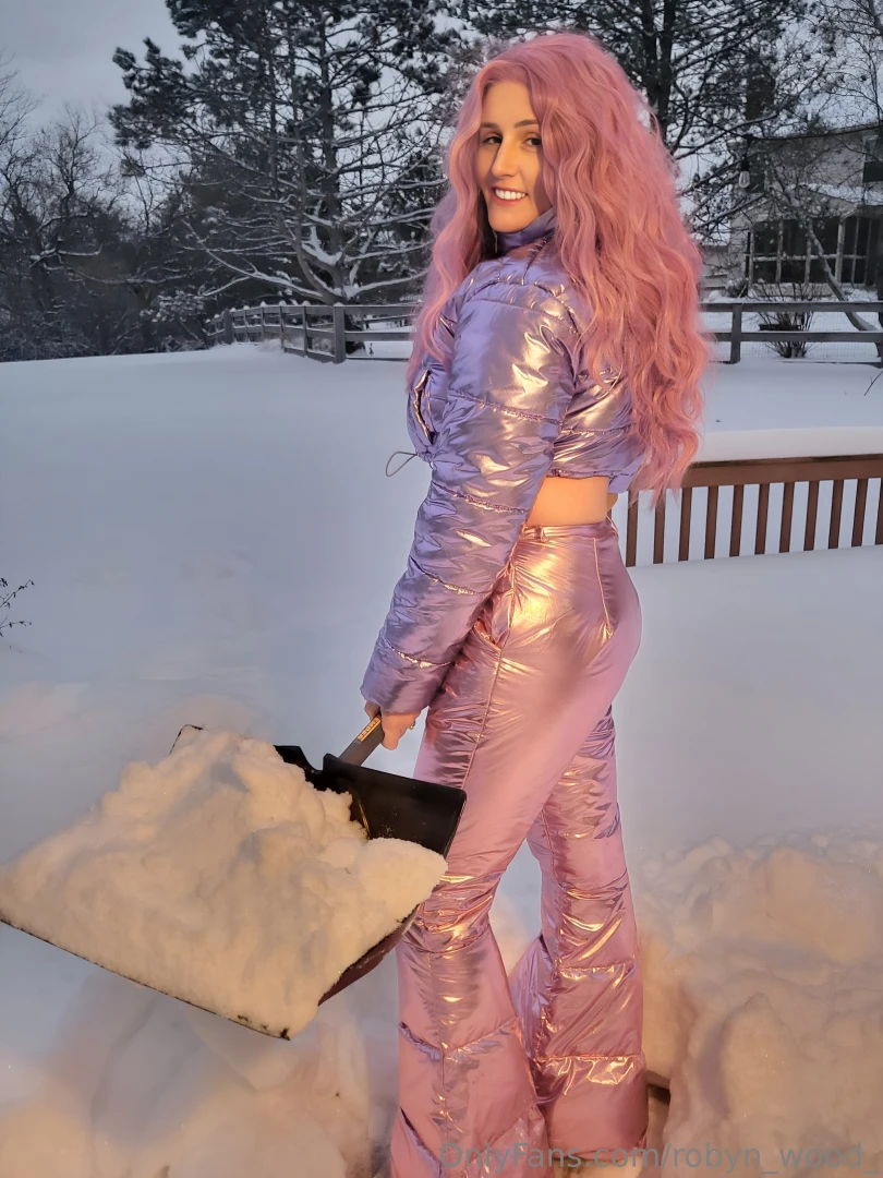 It snowed this week loved to use my cute ski outfits part 1 
