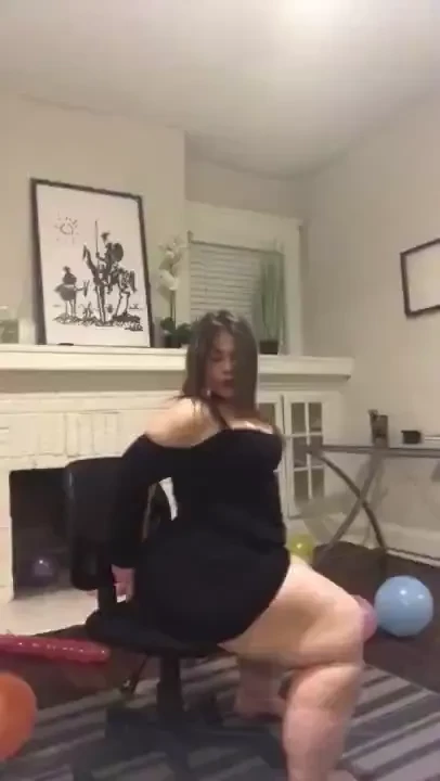 Balloon popping imagine your face here 