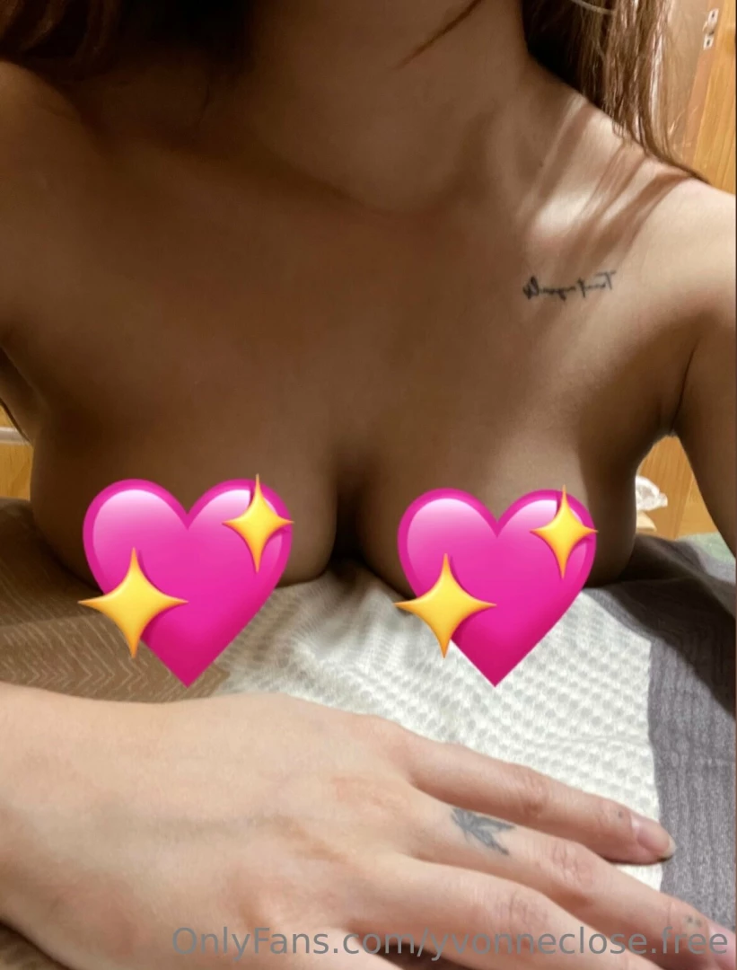 More uncovered titties https onlyfans com yvonneclose 