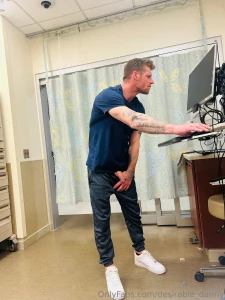 Just hangingggg out in the er part 1