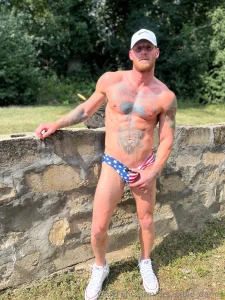 Hope everyone enjoys the holiday live stream moved to tmrw night part 2