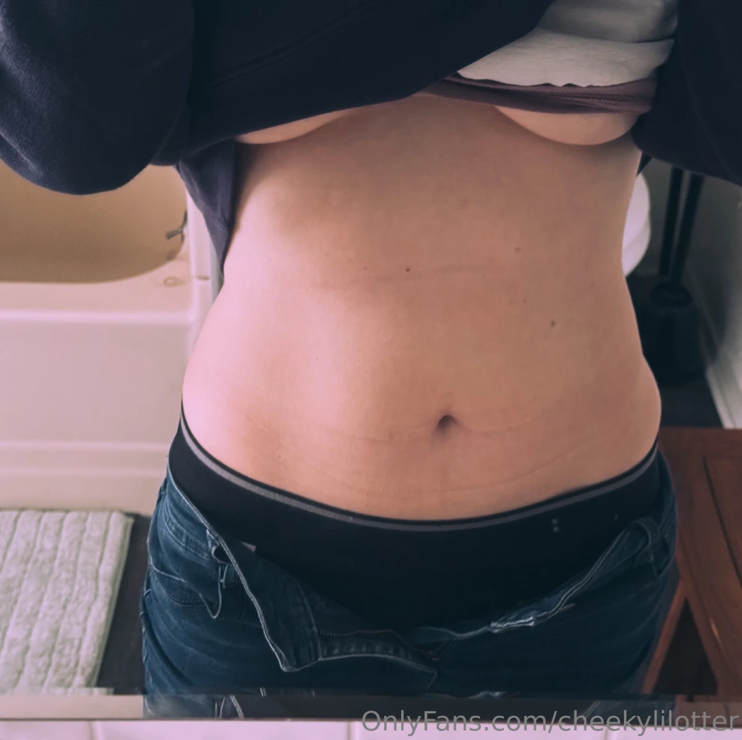 Mild photo dump i m sitting on some hot photos though you guys i can t 