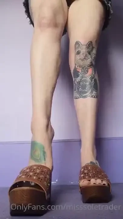 Thanks to a sweet shoe sub for these cute mules part 1 