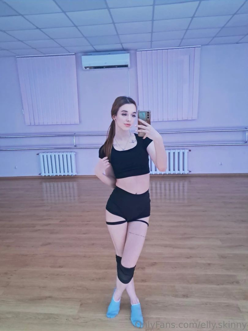 Do dancing girls make you hard 