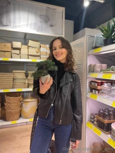 I don t like boundaries - not in clothes not in thoughts not in