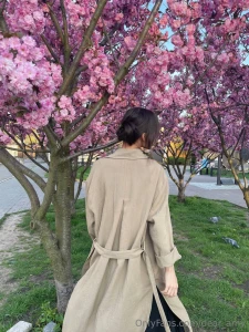 I dream of walking around without my phone but someone still sneaking