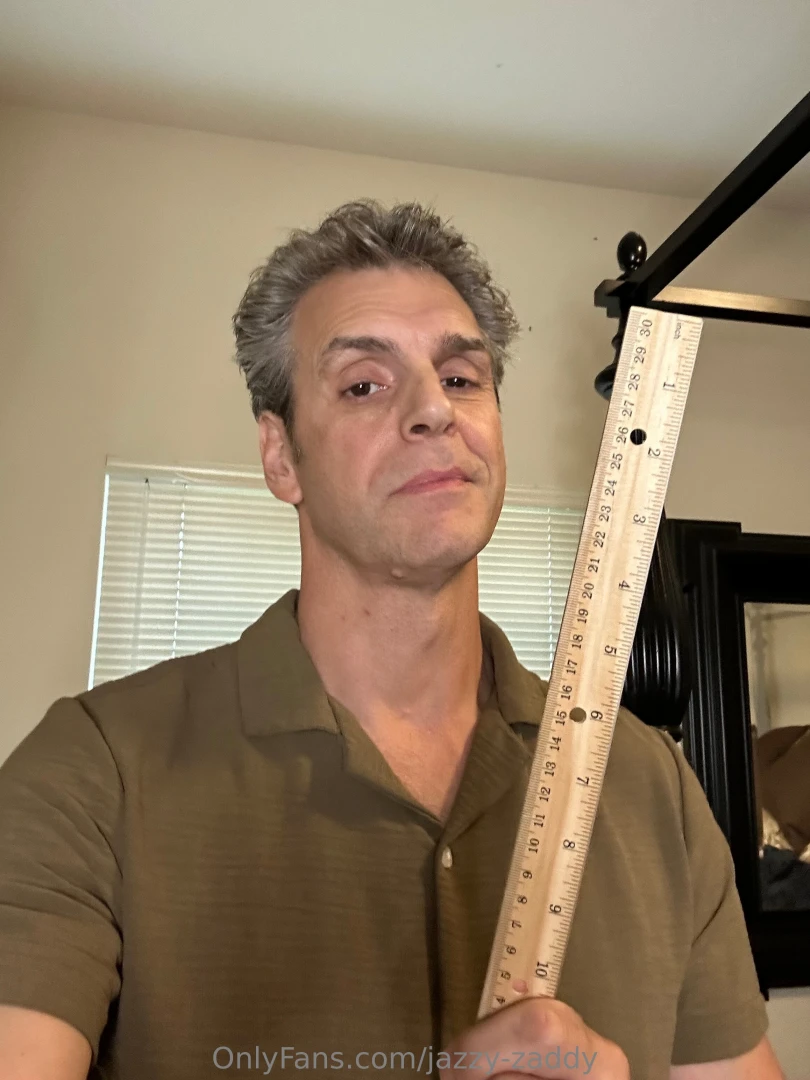 How i measure up someone wanted to watch me measure myself so here it 