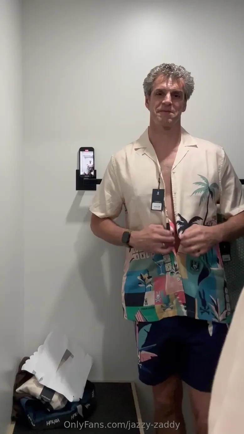 Fitting room strip 