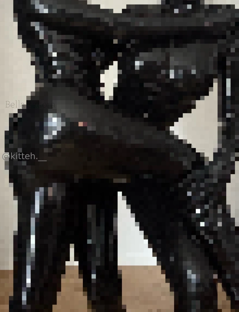 Can you ever get enough of bellaisadora and me in our tight juicy 