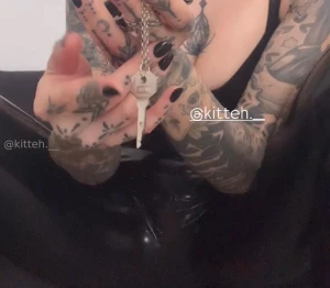 Do you think your small limp dick can fit into my cage lets try and i