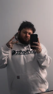 Do you love the messy hair or nah i d like you to mess it up even more