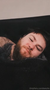 Please come cuddle i m begging you babe