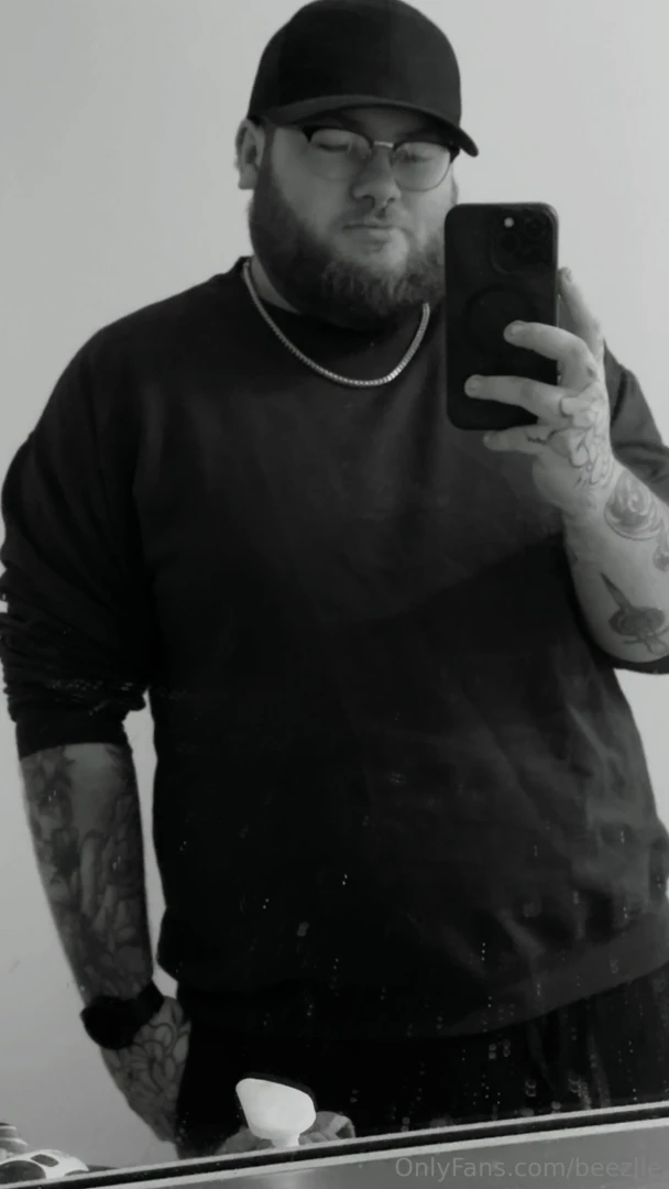 I couldn t decide which one was better soooo i ll ask you to decide in part 1 