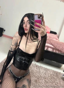 Hey guyssss sorry i ve been a bit quiet for a few days but i ll be part 5