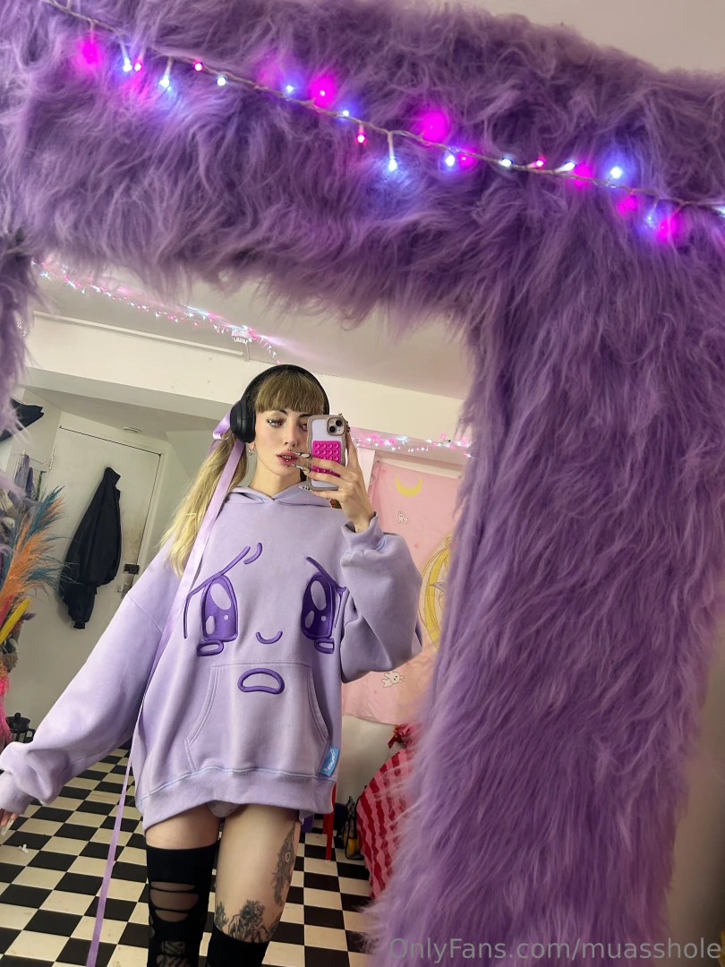 Do not ask me what happened with this look it started off as a part 2 