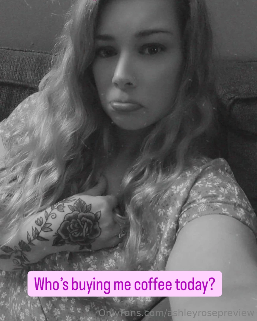 Who wants to get momma a coffee i ll send a full video in exchange 