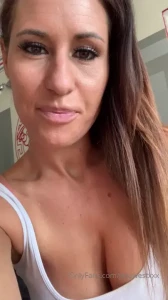 Cum shot comp ending end of weekend still time send 5 and ur pic or