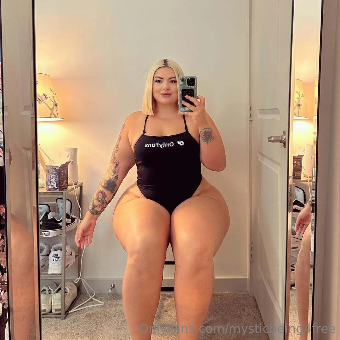 Your fav thicc gf see more at https onlyfans com mysticbeing c31 