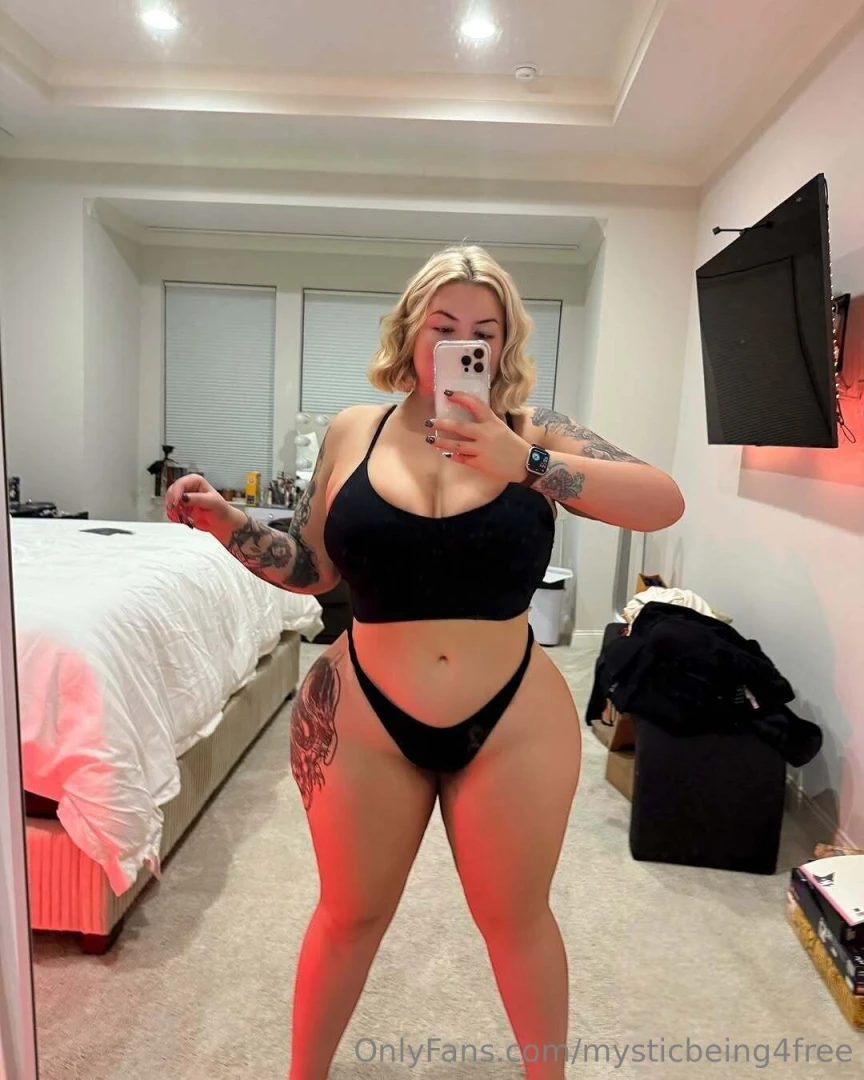 Message me at https onlyfans com mysticbeing c31 if you wanna see more 