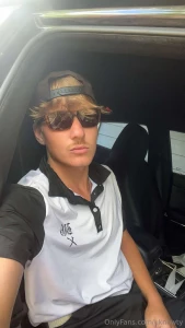 If anyone gets me a gift lmk and i ll dm you a spicy vid https www