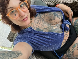 Tuesday is no dif than any day my titties are always out amp i know part 7