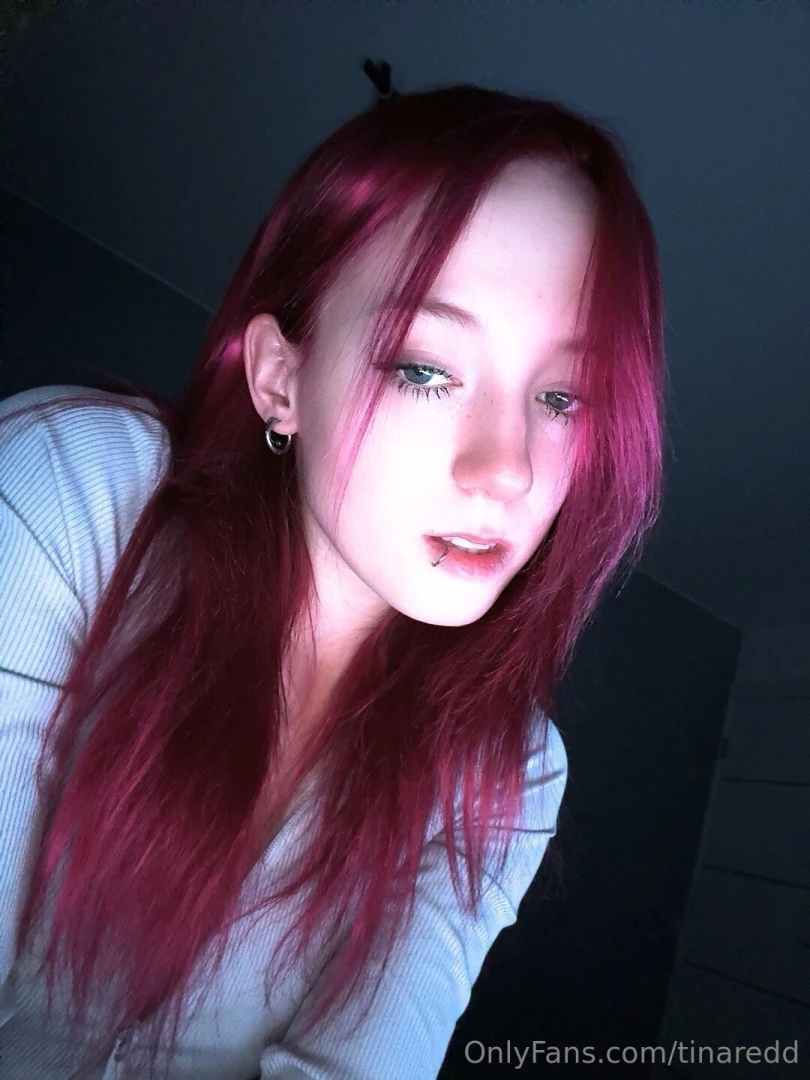 Are you getting dizzy already when you look into my eyes 